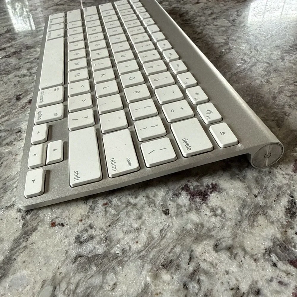 Apple item specifics